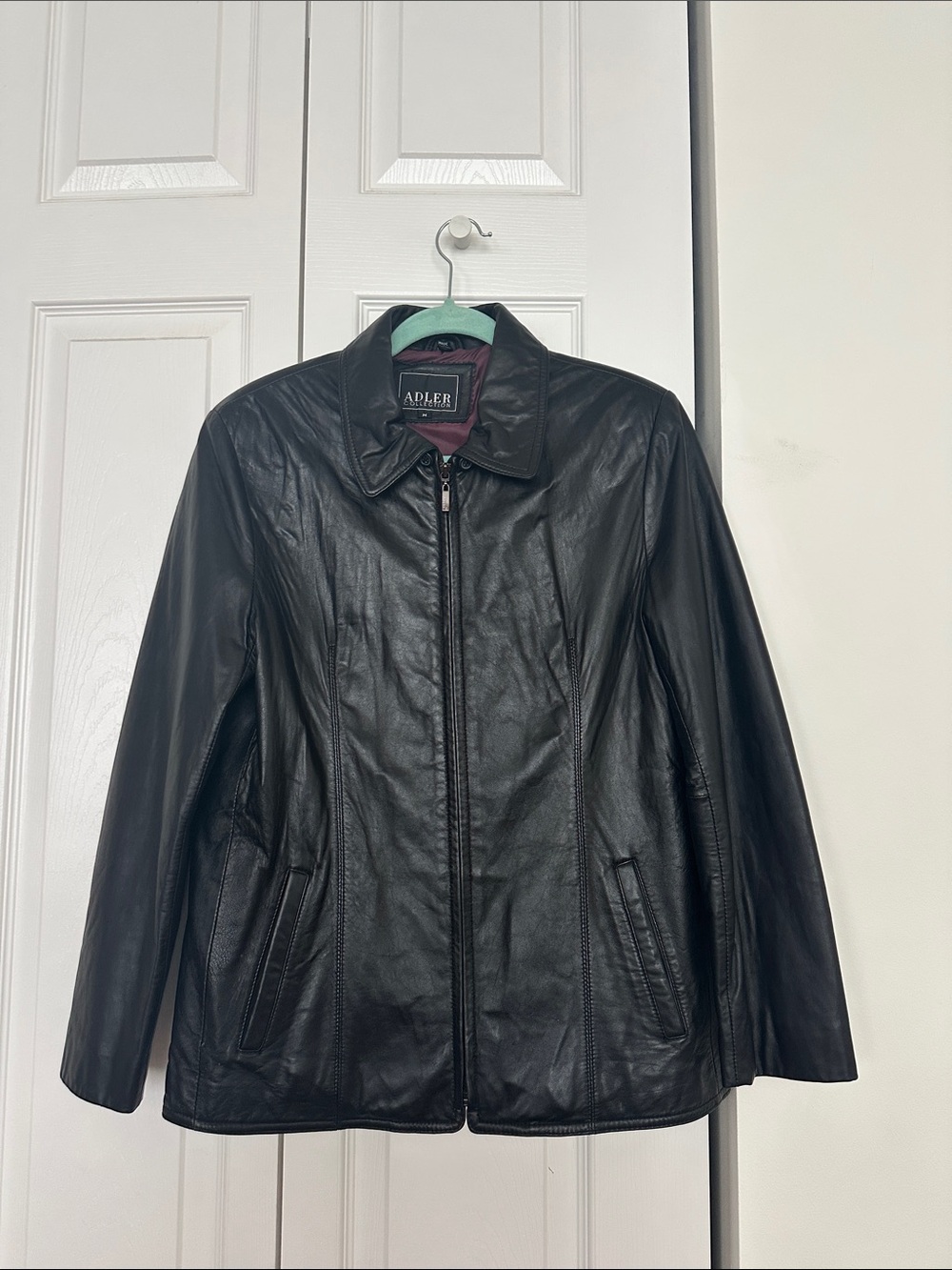 VINTAGE LADIES ADLER COLLECTION BLACK LEATHER JACKET SIZE MEDIUM